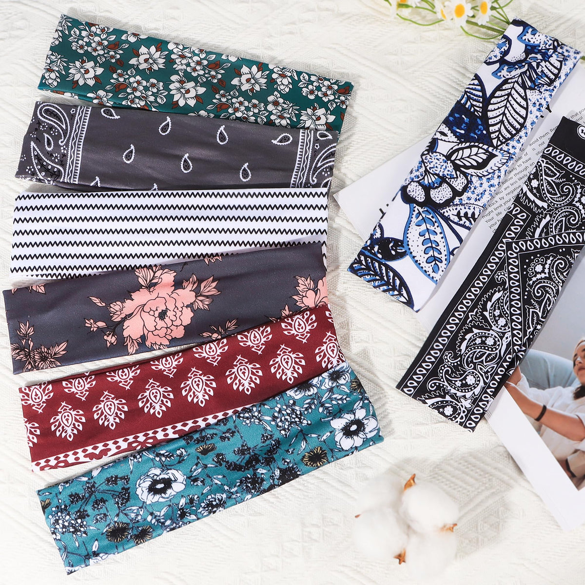 Ztomine headbands arranged to show non-slip feature